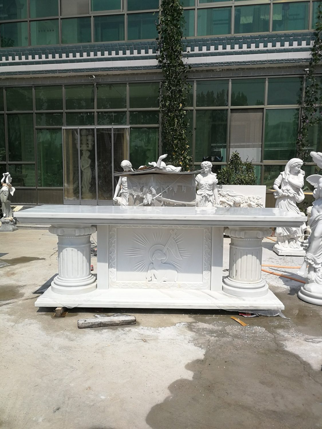 Church Altars · CS-028