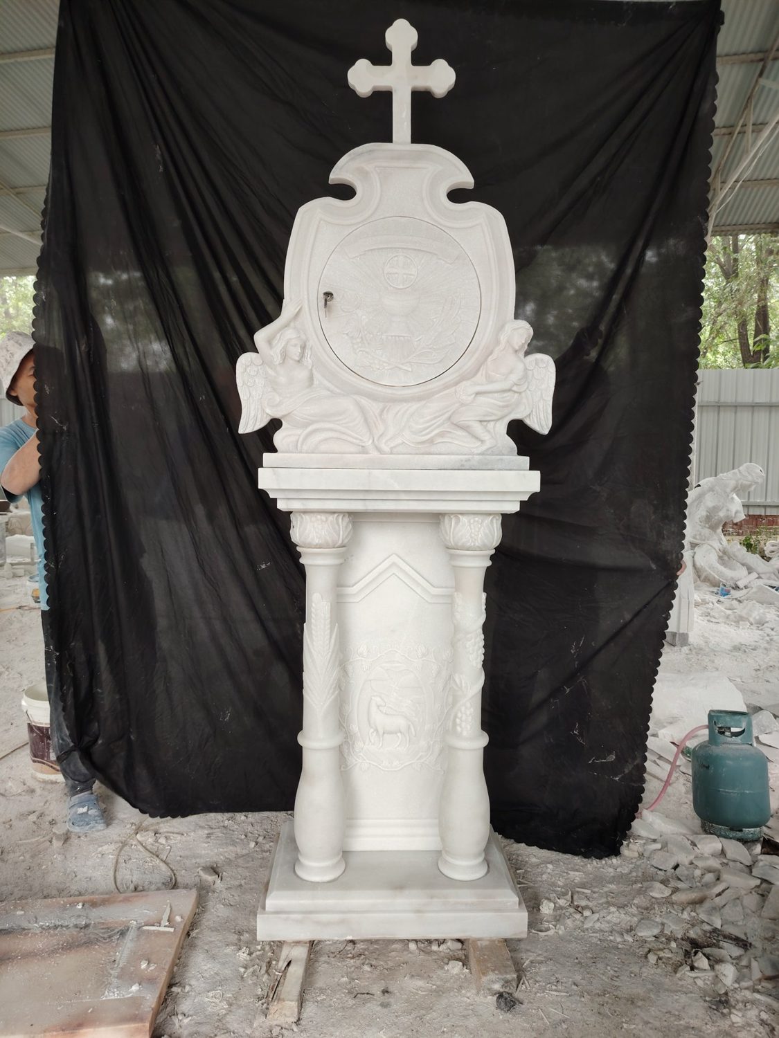 Tabernacle Pedestals · CS-088