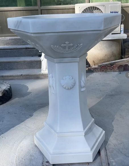 Holy Water Fonts · CS-081